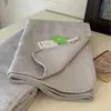 Corea del Sur Serie Mousse de Ganso Colcha Acolchada de Algodón para Cama Individual Lavable a Alta Temperatura Lavado a la Arena Antideslizante Colchoneta para Sábana Lavable a Máquina