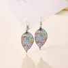 Pendientes de Borla Hueca Multicapa de Colores Nuevos con Hojas Transversales Europeos y Americanos Pendientes Retro con Gancho para la Oreja