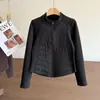 ¡Mismo estilo que la serie LU! Otoño e Invierno Adelgazante Relleno de Lana Cálido Forro Polar Patchwork Cuello Alto Algodón Chaqueta Abrigo Mujer