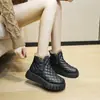 Botas de Nieve Nuevas para Mujer Invierno Forradas de Felpa Resistentes al Frío Cálidas Zapatos de Mujer Modernos Versátiles Suela de Plataforma Botas Medias Pequeñas Cortas Botas de Mujer