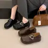 Dos bottoms usan zapatos de suela gruesa 2026 altura falsa que aumenta puntera versátiles zapatos pequeños de cuero mocasines de otoño para mujer sin cordones cómodos