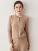 Cardigan de Tricô Cashmere Cor Sólida Feminino, Estilo Grosso, Gola Redonda, Afinando, Casual, de Botão Único, Novo, Caimento Solto, Outono e Inverno