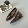 Zapatos Mary Jane Retro Franceses para Mujer 2026 Otoño Nuevos Zapatos de Tacón Grueso con Punta Cuadrada Color Claro Temperamento para el Trabajo Zapatos de Tacón Medio-Alto