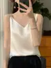Top Adelgazante de Cuello en V con Tirantes Anchos y Textura de Satén Sedoso, Ropa Interior Ajustada Sexy que Resalta la Clavícula, Imprescindible para Primavera y Verano, Top de Estilo Relajado