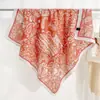 Pañuelo de seda estilo étnico de Xinjiang, pañuelo cuadrado grande Adelais, chal de protección solar para el desierto para mujer, pañuelo para la cabeza de doble uso extragrande