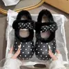 Sapatos Mary Jane redondos estilo coreano com laço, forrados com fleece para aquecer, nova coleção de inverno 2026 feminina, design suave e de bico raso, sapatos de algodão fofos