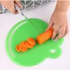 Tábua de Corte Plástica Personalizada Desenho Animado OEM em Formato de Maçã, Coração e Flor para Preparo de Alimentos Infantis, Pode Ser Impressa com Logo