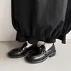 Mocassins de Camurça Estilo Britânico 2026 Primavera Salto Médio Grosso Bico Redondo Sapatos de Couro Couro Genuíno Sapatos de Corte Profundo para Mulheres