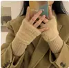 Guantes de Medio Dedo para Otoño e Invierno Felpa Engrosada Color Sólido Dulce Japonés Versátiles Cálidos Resistentes al Viento Sin Dedos Protección de Muñeca Táctil