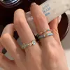 Anillo de Flor Azul Esmaltada para Mujer, Diseño de Nicho con un Toque de Alta Gama, Anillo para Dedo Índice Que Realmente Resalta el Cutis, Anillo Abierto Ajustable