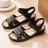 Sandalias de Mamá Estilo Nuevo 2026 para Mujer, Planas de Verano Antideslizantes Suela Suave para Mujeres de Mediana Edad y Mayores, Sandalias de Velcro con Suela Gruesa para Abuela