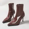 2025 Nuevas Botas Cortas Retro Estilo Británico Dedo Puntiagudo Tacón de Aguja Charol Versátiles Elegantes Tacón Alto Delgadas para Tobillo