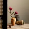 Ouça a transmissão, um vaso de cerâmica Zen estilo chinês, um vaso de cerâmica retrô, uma peça decorativa para a sala de estar, um item de decoração para casa, um vaso para arranjos de flores e um recipiente para flores hidropônicas