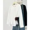 Top Versátil Feminino Plus Size para Primavera 100kg com Barra Frontal Curta e Traseira Longa, Fenda, Mangas Longas e Gola Redonda 9431