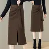 Falda midi con abertura irregular para mujer, nueva falda de un solo paso de cintura alta a la moda para primavera y otoño de 2026