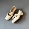 Zapatos de Ballet Estilo Nuevo 2026 Color Crema con Cordones Aumento de Altura Oculto 5cm Boca Baja Nariz de Cerdo Zapatos de Salón para Todas las Estaciones