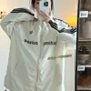 Abrigo con cuello mao, manga estilo retro americano, estampado de tres barras y letras, chaqueta casual holgada para pareja, Nueva Primavera