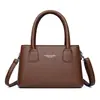 Bolso de mano vintage transfronterizo para mujer, nueva colección otoño 2026, de alta gama y a la moda, bolso de hombro de gran capacidad y bolso tote cruzado