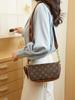 Bolso de lujo Bani Meizi Entry Niche Dumpling para mujer, bolso bandolera ancho de alta gama con correa para el hombro, bolso de pecho popular Old Flower Cyber.