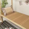 Atacado do Fabricante Casa Dormitório de Estudante Beliche Mat de Seda de Gelo Mat Refrescante Sem Fronha Tijolo Dourado Mat Refrescante de Bambu