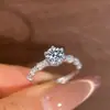 Anillo de Plata de Ley S925 Creativo Super Brillante con Junta de Bambú y Moissanita Moda Clásico Anillo de Dedo de Seis Garras Lujo Ligero Compromiso Joyería para Mano de Mujer
