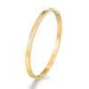 Pulsera de Acero Inoxidable con Diseño de Estrellas Transfronterizo con Recubrimiento al Vacío, Elegante y Versátil, Pulsera de Diamantes Completa Estilo Europeo y Americano para Mujer