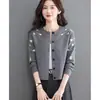 Nuevo abrigo suéter de punto jacquard Otoño/Invierno 2026, prenda exterior elegante, cárdigan corto de punto de cintura alta para mujer