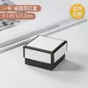 Caja de regalo de joyería de color contrastante blanco y negro, caja de regalo para anillo, pendiente y collar, personalizable con logo, viene con una bolsa de transporte, disponible para suministro a granel