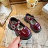 Sapatos Mary Jane doces e estilosos para meninas, coleção primavera/outono 2026, sapatos infantis pretos de sola macia