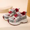 Zapatillas tipo Dad de Malla para Niños y Niñas 2026 Otoño Nuevo Estilo Zapatos Deportivos Infantiles Suela Suave Transpirables Zapatillas de Correr para Niños Comercio Exterior
