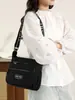 Bolso Cruzado Versátil de Estilo Simple y Multicapa de Moda, Gran Capacidad para Mujer, Adecuado para el Viaje Diario y Viajes Ligeros, Bolso de Hombro de Nylon