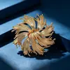 Nova Broche de Fogos de Artifício Dourado Vintage, Broche de Alfinete Feminino Exquisito de Alta Qualidade com um Design Único, Acessório Retro de Nicho de Luxo