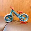 Accesorios Creativos y Divertidos de Pareja de Bicicletas Deslizables Móviles, Adornos Colgantes Desmontables, Pequeños Regalos, Llaveros de Dibujos Animados