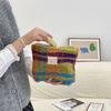 Bolsa de cosméticos de felpa de invierno estilo 4123 pulgadas con lunares de color, bolsa de almacenamiento de cosméticos para el cuidado de la piel de viaje de gran capacidad para mujeres