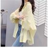 Estilo Verão 2026 Nova Camisa Xadrez de Chiffon com Proteção Solar Manga Longa Feminina Estilo Coreano Solta Comprimento Médio Casaco Fino Top