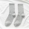 Calcetines Deportivos de Color Sólido de Moda para Mujer para Primavera y Otoño, Calcetines Finos de Tubo Medio Estilo Coreano Fluorescentes, Calcetines de Algodón Negros Versátiles Hip-Hop Callejero para Mujer
