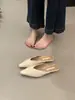 Sandálias de Salto Grosso Fechadas para Uso Externo 2026 Nova Coleção Início da Primavera Sapatos Individuais Retrô Franceses Sapatilhas Meias Ruched Mary Jane