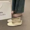 Sapatos retrô versáteis Chuyuji de bico quadrado em couro macio, versáteis e confortáveis para os pés, sapatilhas de sola macia para gestantes