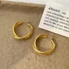 Diseño Geométrico Casual, Textura Mate, Pendientes Metálicos Cruzados, Exquisitos y Versátiles, Personalizados, Lujo Accesible y Pendientes de Gama Alta