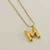 Venta Caliente Transfronteriza 26 Collares en Inglés A-Z Letra Gruesa Cadena de Serpiente Redonda Chapado en Cobre Oro de 18K Colgante de Letra Burbuja para Mujer