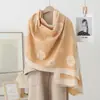 Novo Moda Feminina Outono e Inverno Retrô Pequeno Cheiro High-End Jacquard Dupla Face Aconchegante Quente Lenço Externo Xale