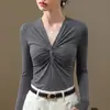 2026 Nuevo Top Básico de Modal Negro Plisado con Cuello en V para Mujer, Ropa Interior de Otoño, Adelgazante, Top Francés de Alta Gama