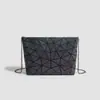 Bolsa Transversal Feminina com Zíper e Corrente, Padrão Geométrico de Diamante, Nova Versão Primavera/Verão Versátil Dobrável com Padrão, Bolsa de Ombro para Estudante