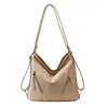 Mochila feminina estilo retrô, nova coleção outono/inverno 2026, bolsa tote de nicho estilo coreano, bolsa de ombro casual de grande capacidade para armazenamento