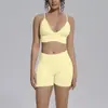 Top esportivo com costas cruzadas e sem bojo, conjunto de roupas de yoga sem costura, conjunto de shorts de secagem rápida e justo para levantar o bumbum, roupas de corrida e fitness de secagem rápida