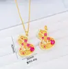 Nuevo Estilo Chapado en Oro Cobre Hueco Flor de Ventana Rojo Sangre de Paloma Colgante de Calabaza, Urraca sobre Flor de Ciruelo Colgante de la Fortuna, Venta al por Mayor desde el Fabricante