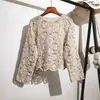Cárdigan de punto hueco de manga larga para mujer, ropa de verano, nueva blusa corta de ganchillo chic, pequeña con falda, top para aire acondicionado