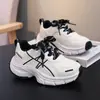 Zapatillas Chunky para Niños 2026 Nuevo Estilo Primavera y Otoño Tenis de Malla para Niños Zapatos Casuales Versátiles de Moda para Estudiantes de Primaria