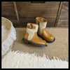 Botas Martin infantis, nova coleção outono/inverno 2026, botas de couro estilo britânico retrô para meninas, com sola macia, botas de moda versáteis de cano médio