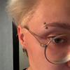 Perforado europeo y americano de acero inoxidable de titanio 303 clavo de ceja clavo de lengua clavo de labio piercing corporal cono afilado clavo de ceja varilla curva piercing fábrica